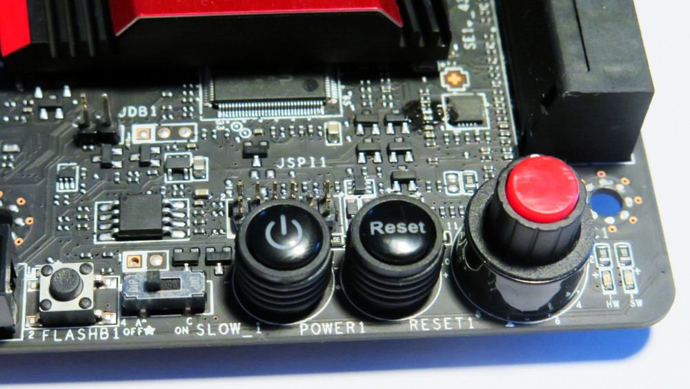 MSI Z170A GAMING M7 buttons