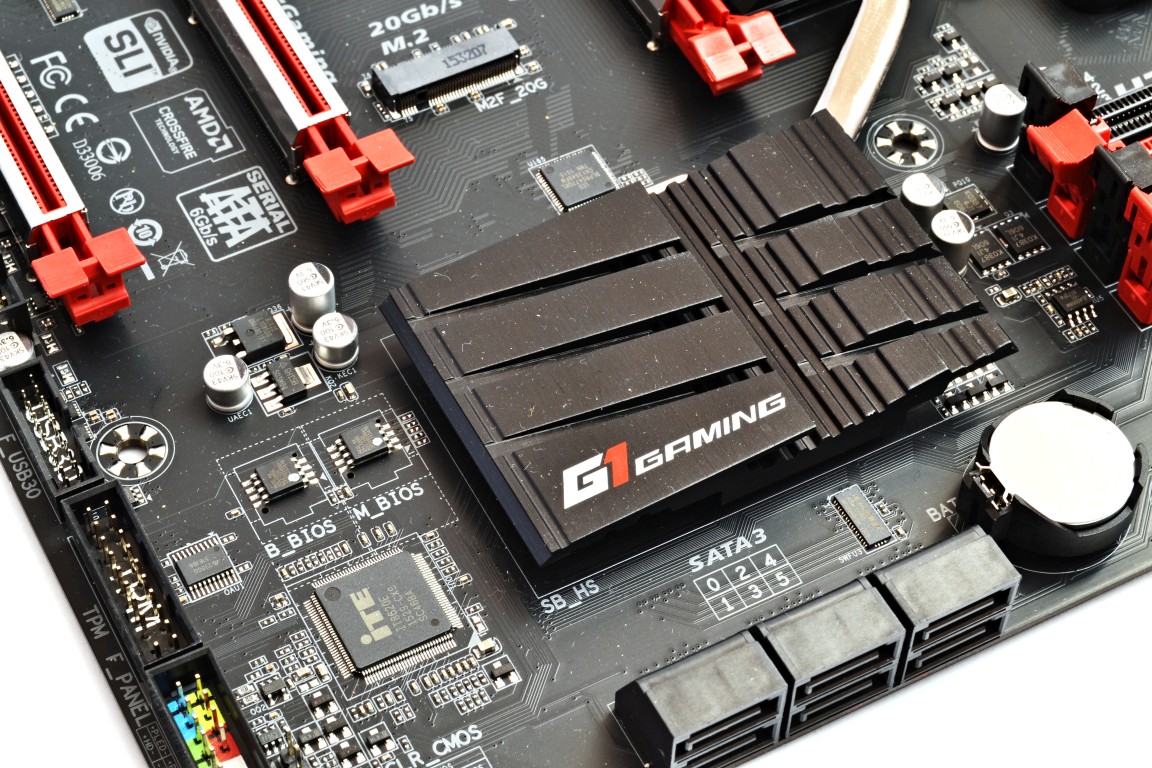 gigabyte 990FX Gaming chipset