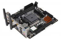 ASRock uviedol kompaktnú dosku A88M-ITXac