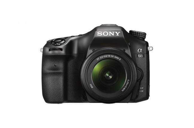 Sony predstavuje nový fotoaparát α68 so 4D zaostrovaním