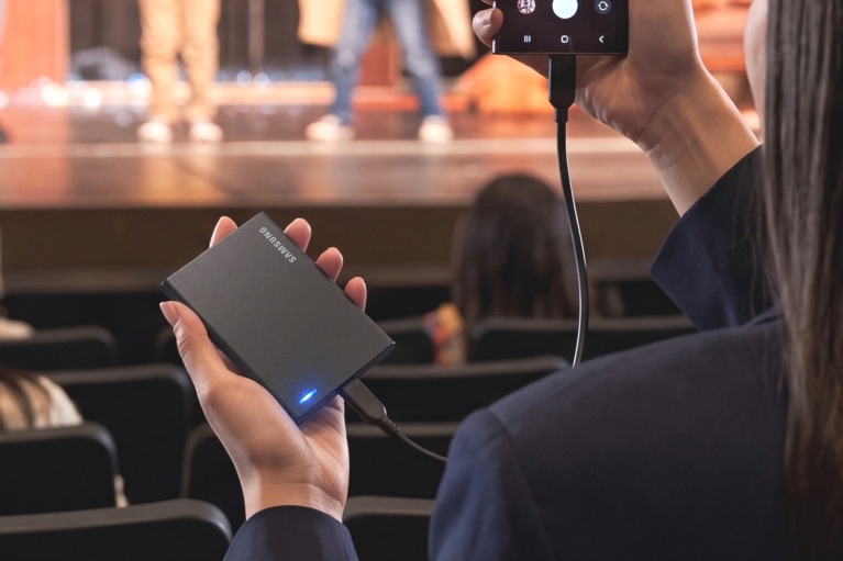 Samsung má SSD disky P9 a P7 s rozhraním USB4